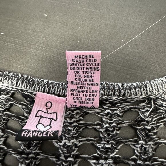 Love On A Hanger Gray Open Knit Eyelet Top Long Sleeve See Through Coverup Tunic - Picture 10 of 10